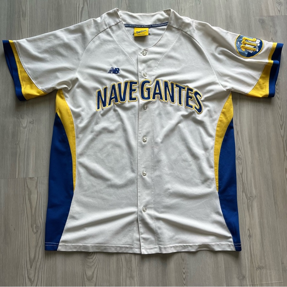 New Balance Navegantes White and Blue Jersey
